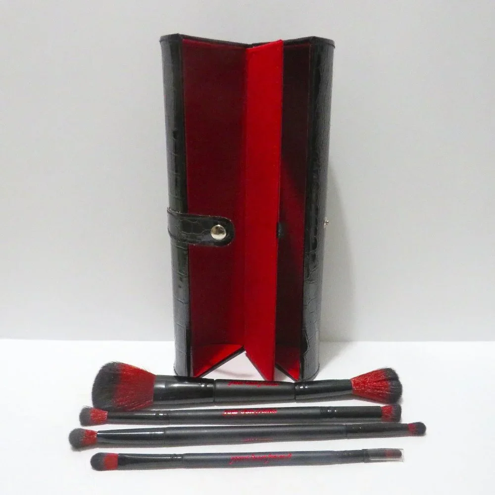 YOUR BEST FRIEND MAKEUP BRUSH 4 PC SET WITH CASE